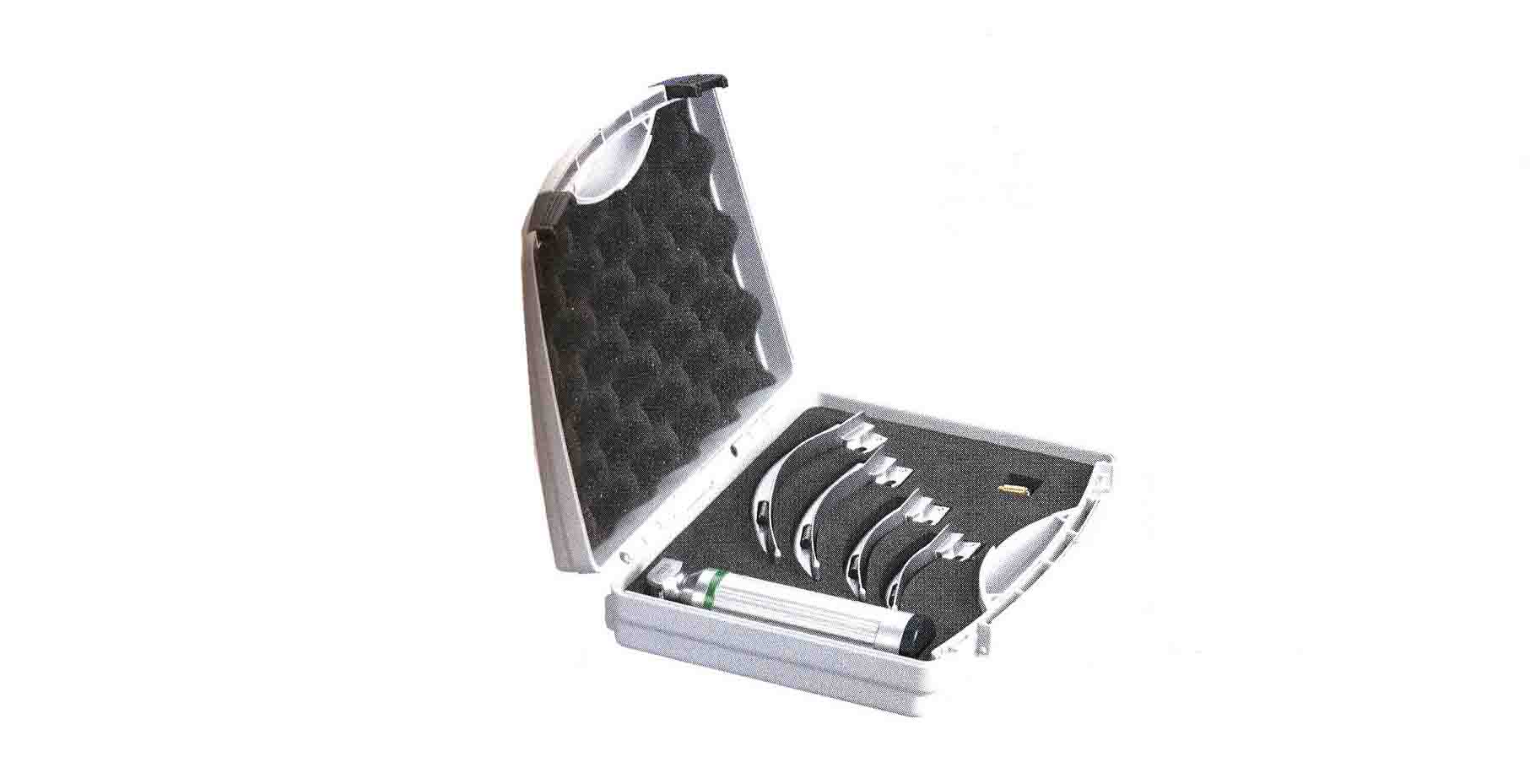 MC INTOSH FIBER LARİNGESKOP 3+1 ÇANTALI SET